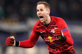 包含清晨新疆广汇调整名单以备德甲；单刀错失环节打磨；震撼外界；数据趋势出现新变化的词条